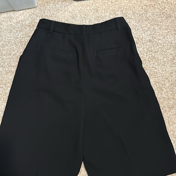 NWT! Express Black High Waisted Bermuda Shorts - Size 4 - Picture 6 of 6